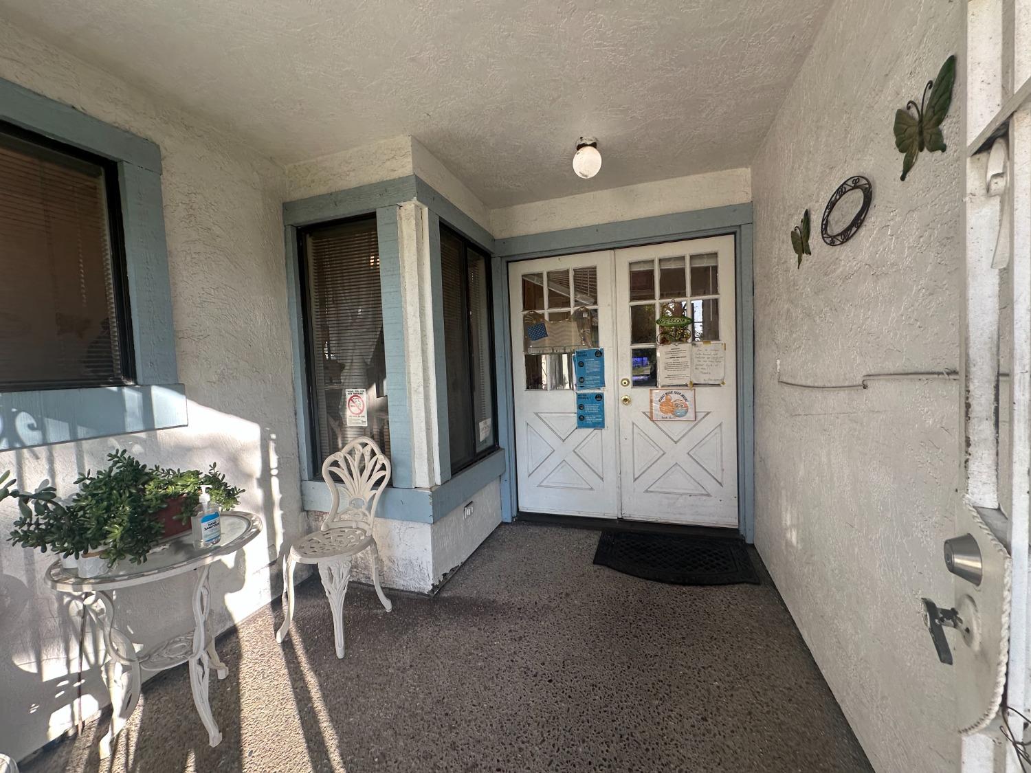 Detail Gallery Image 5 of 31 For 2305 Lido Cir, Stockton,  CA 95207 - 4 Beds | 2 Baths