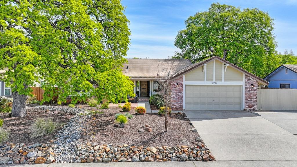 Detail Gallery Image 1 of 1 For 12736 Erin Dr, Auburn,  CA 95603 - 3 Beds | 2 Baths