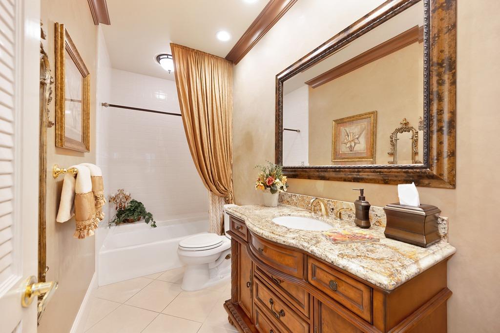 Detail Gallery Image 48 of 95 For 11523 Forty Niner Cir, Gold River,  CA 95670 - 3 Beds | 2/1 Baths