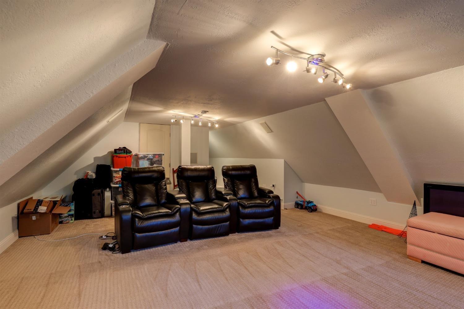 Detail Gallery Image 40 of 78 For 1300 Sierra Oak Ln, Colfax,  CA 95713 - 4 Beds | 3/1 Baths