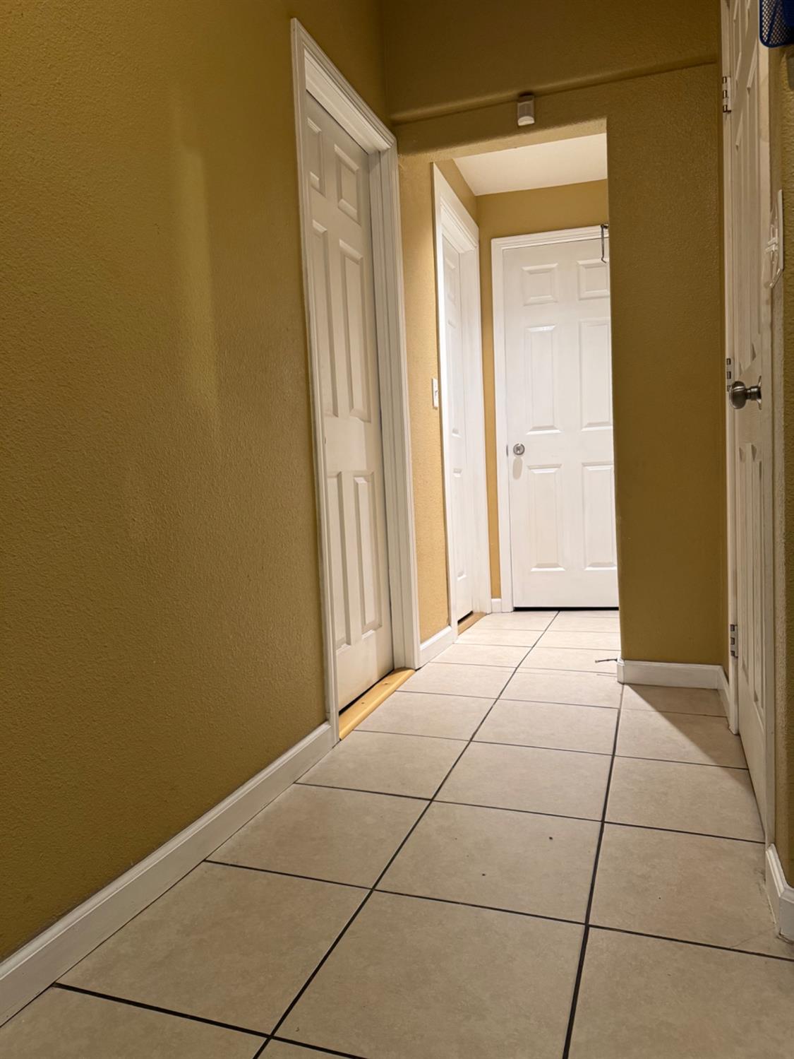 Detail Gallery Image 11 of 14 For 112 E Jefferson St, Stockton,  CA 95206 - 3 Beds | 2 Baths
