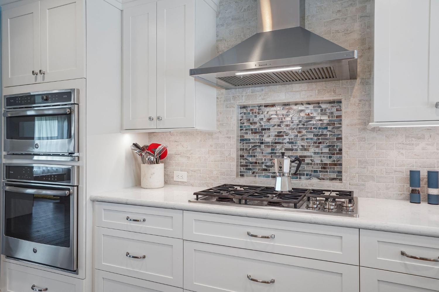 Detail Gallery Image 8 of 43 For 761 Saverien Dr, Sacramento,  CA 95864 - 4 Beds | 2/1 Baths
