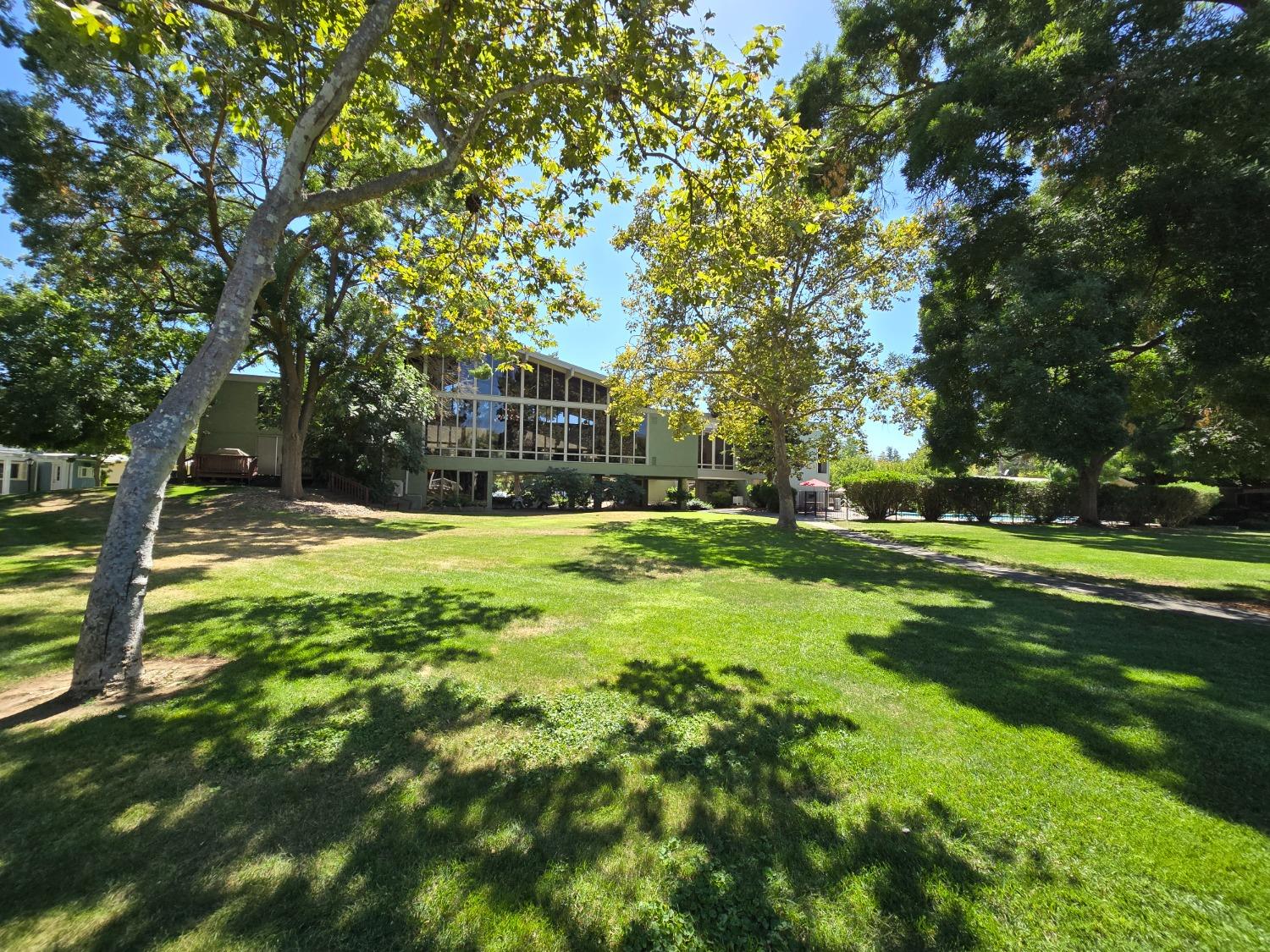 Detail Gallery Image 39 of 49 For 194 Full Cir, Davis,  CA 95618 - 3 Beds | 2 Baths