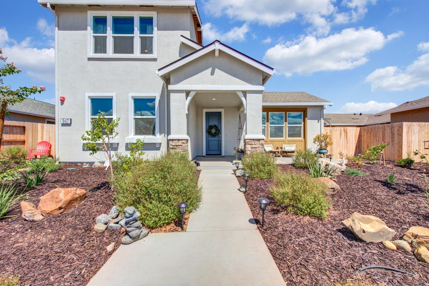 Detail Gallery Image 10 of 93 For 947 Wyatt Ln, Winters,  CA 95694 - 4 Beds | 3/1 Baths