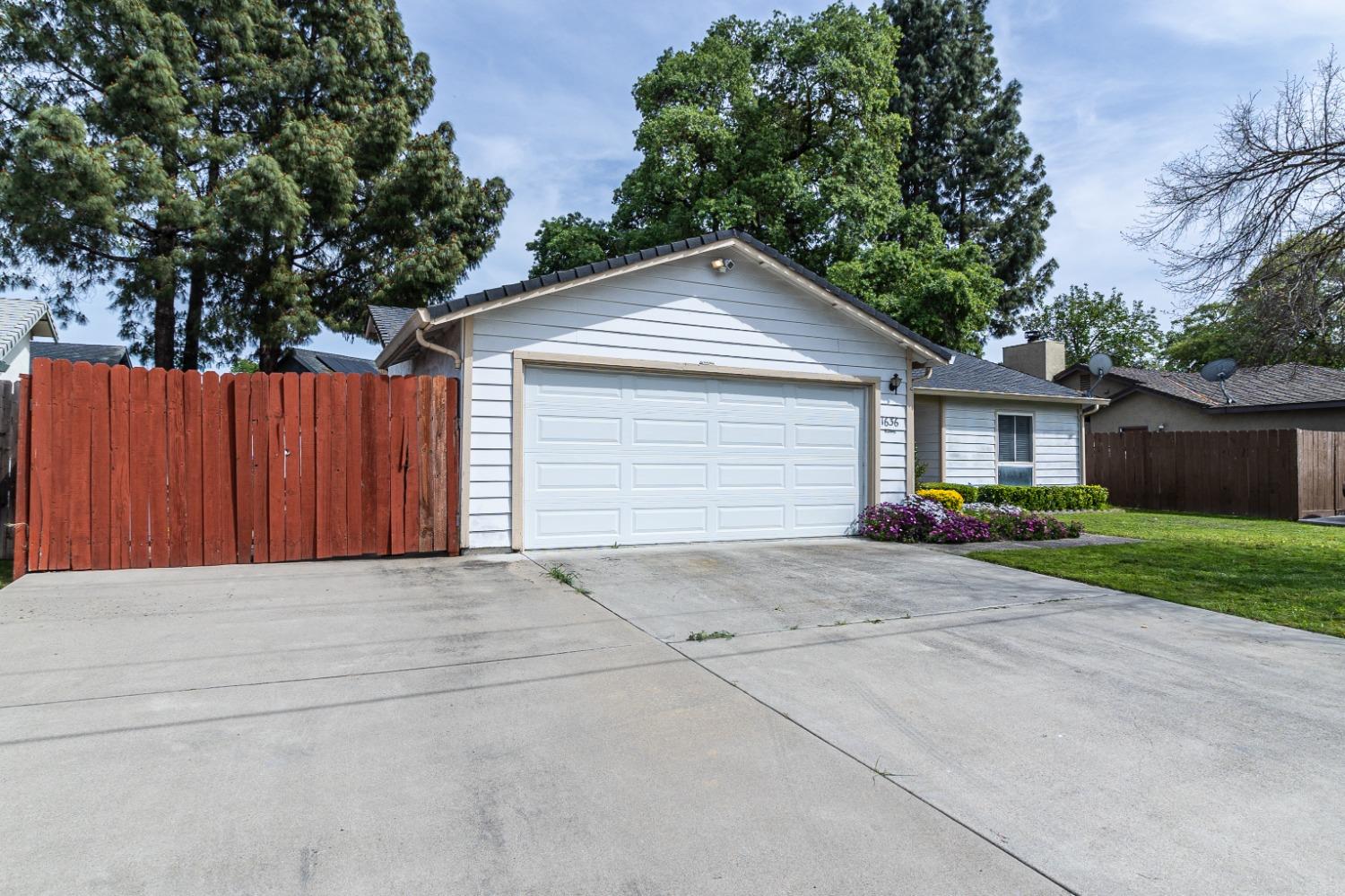 Detail Gallery Image 14 of 21 For 1636 Waudman Ave, Stockton,  CA 95209 - 3 Beds | 2 Baths
