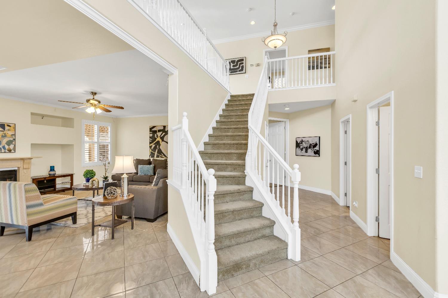 Detail Gallery Image 8 of 82 For 9903 Tiziano Dr, Stockton,  CA 95212 - 5 Beds | 4/1 Baths