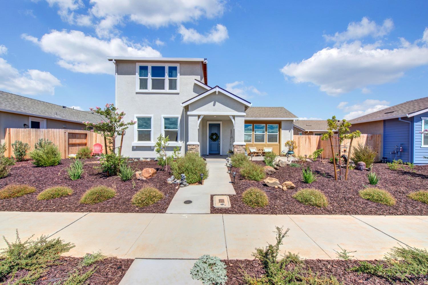 Detail Gallery Image 5 of 93 For 947 Wyatt Ln, Winters,  CA 95694 - 4 Beds | 3/1 Baths