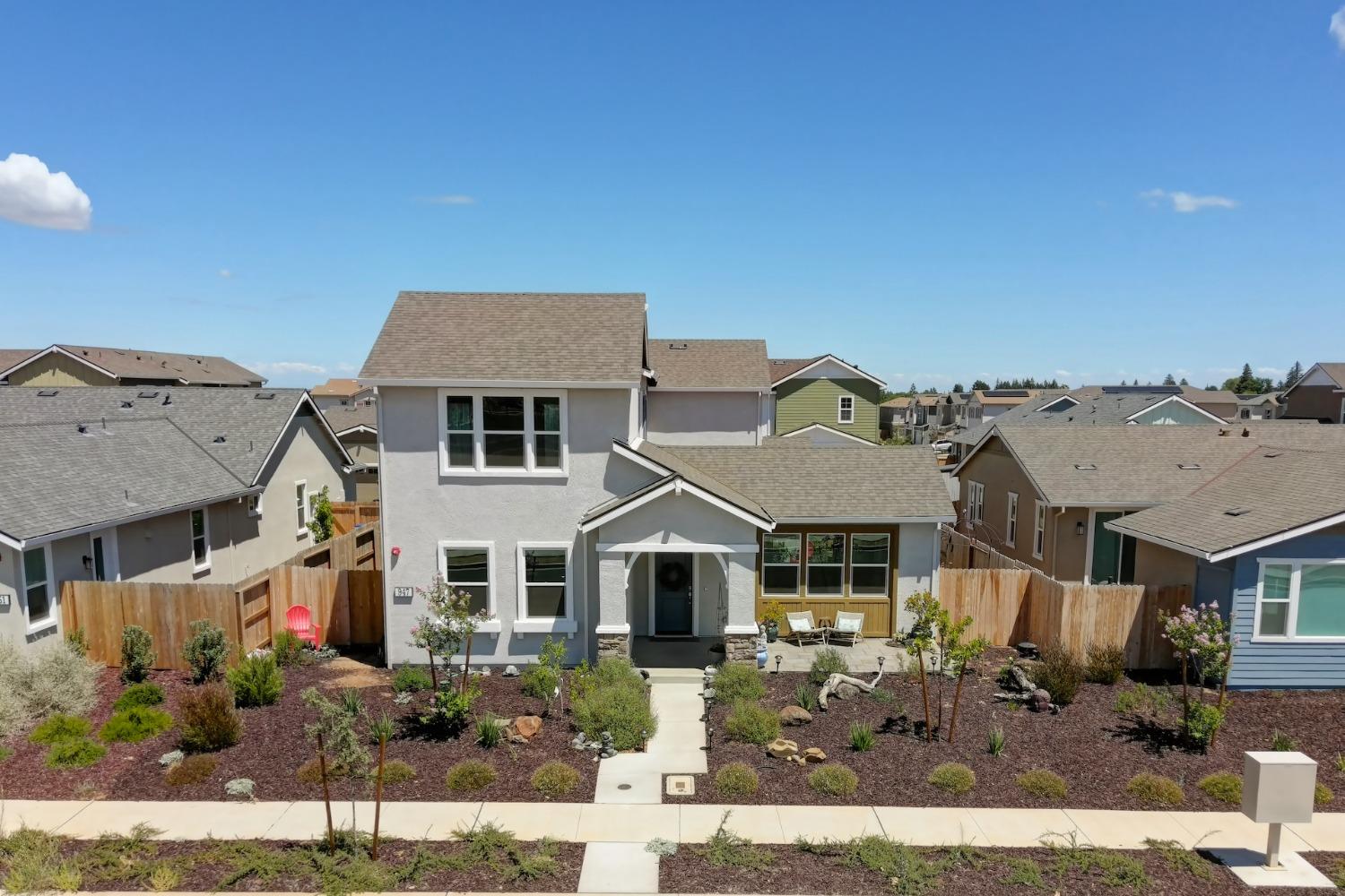 Detail Gallery Image 2 of 93 For 947 Wyatt Ln, Winters,  CA 95694 - 4 Beds | 3/1 Baths
