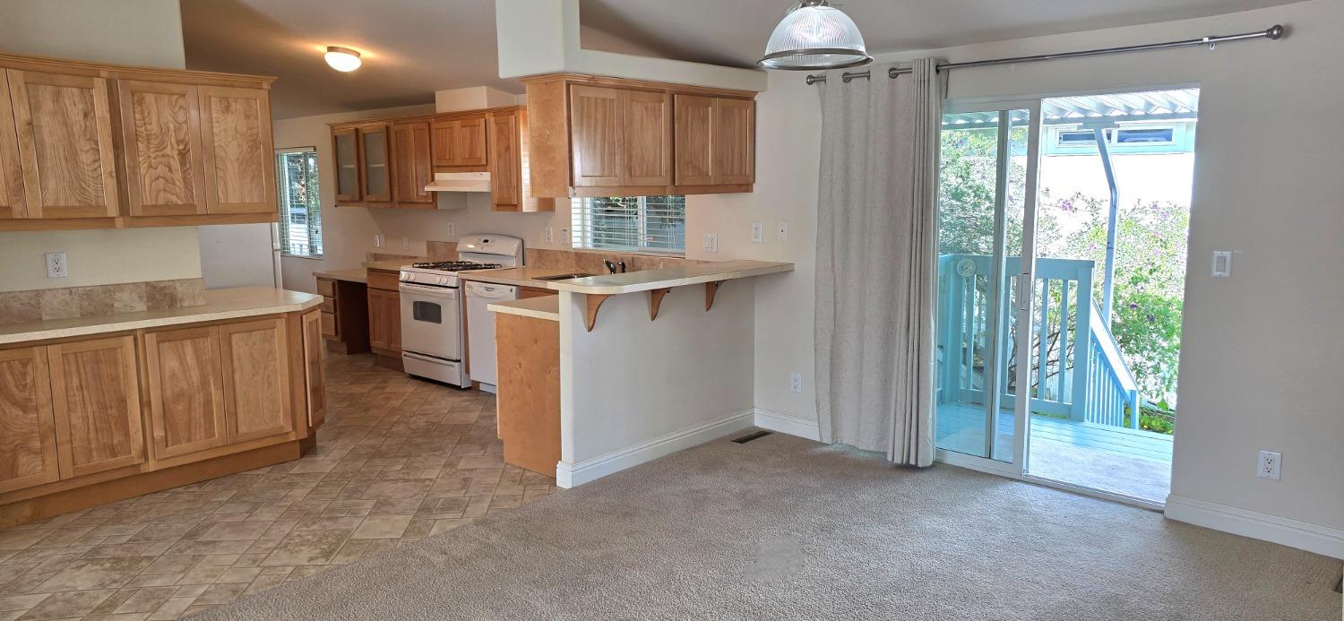 Detail Gallery Image 13 of 49 For 194 Full Cir, Davis,  CA 95618 - 3 Beds | 2 Baths