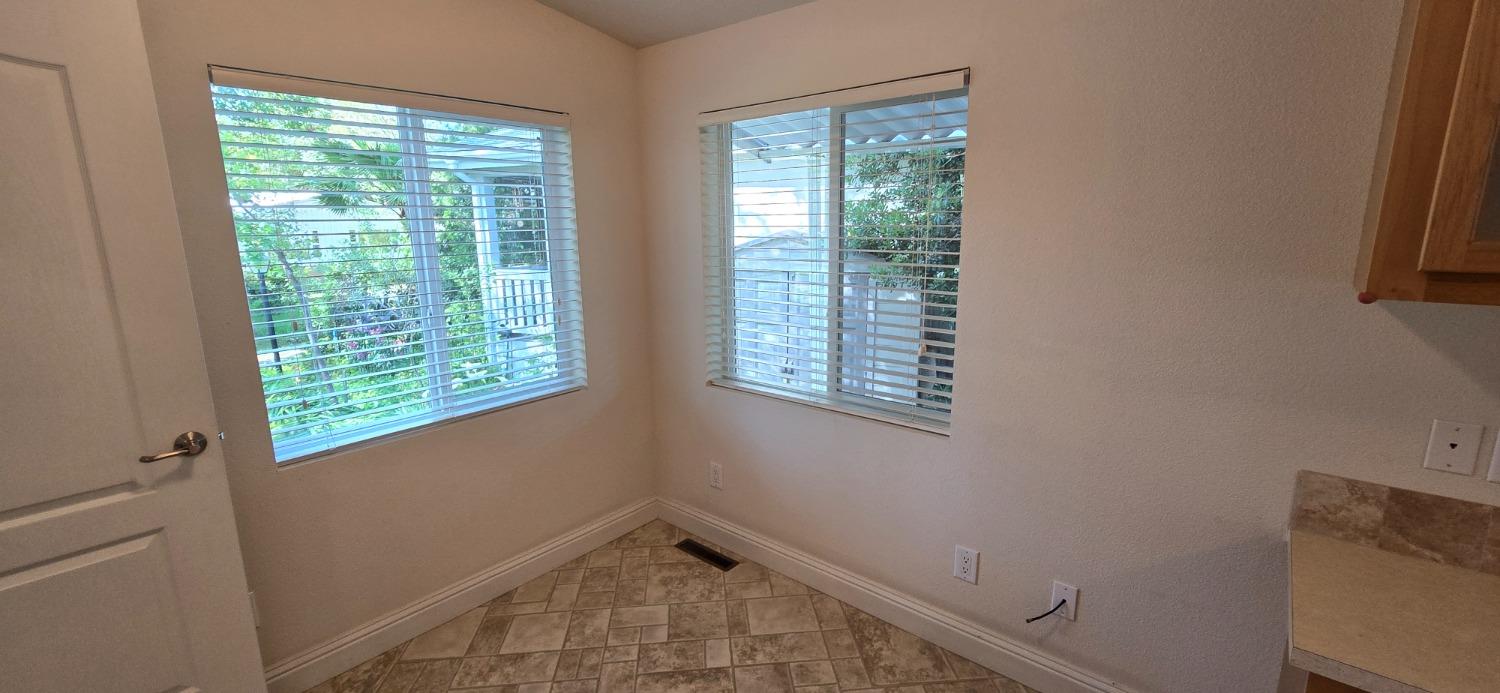 Detail Gallery Image 17 of 49 For 194 Full Cir, Davis,  CA 95618 - 3 Beds | 2 Baths
