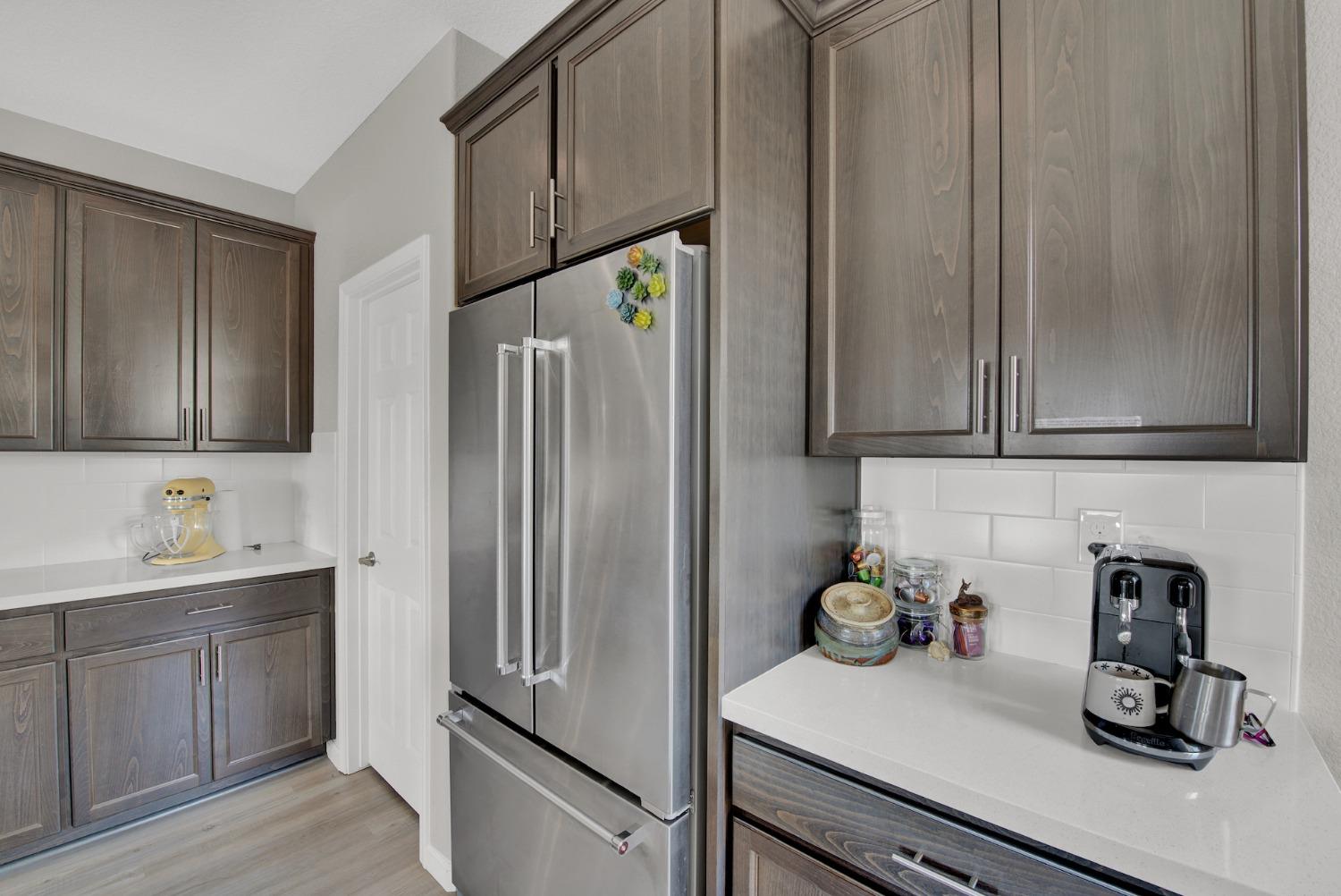 Detail Gallery Image 35 of 93 For 947 Wyatt Ln, Winters,  CA 95694 - 4 Beds | 3/1 Baths