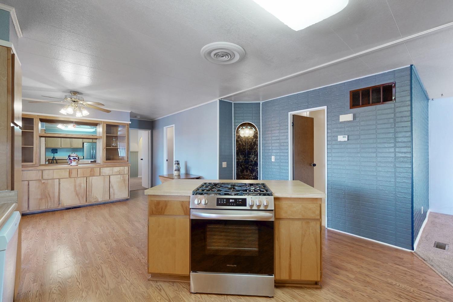 Detail Gallery Image 17 of 49 For 85 via Roberto, Olivehurst,  CA 95961 - 2 Beds | 2 Baths