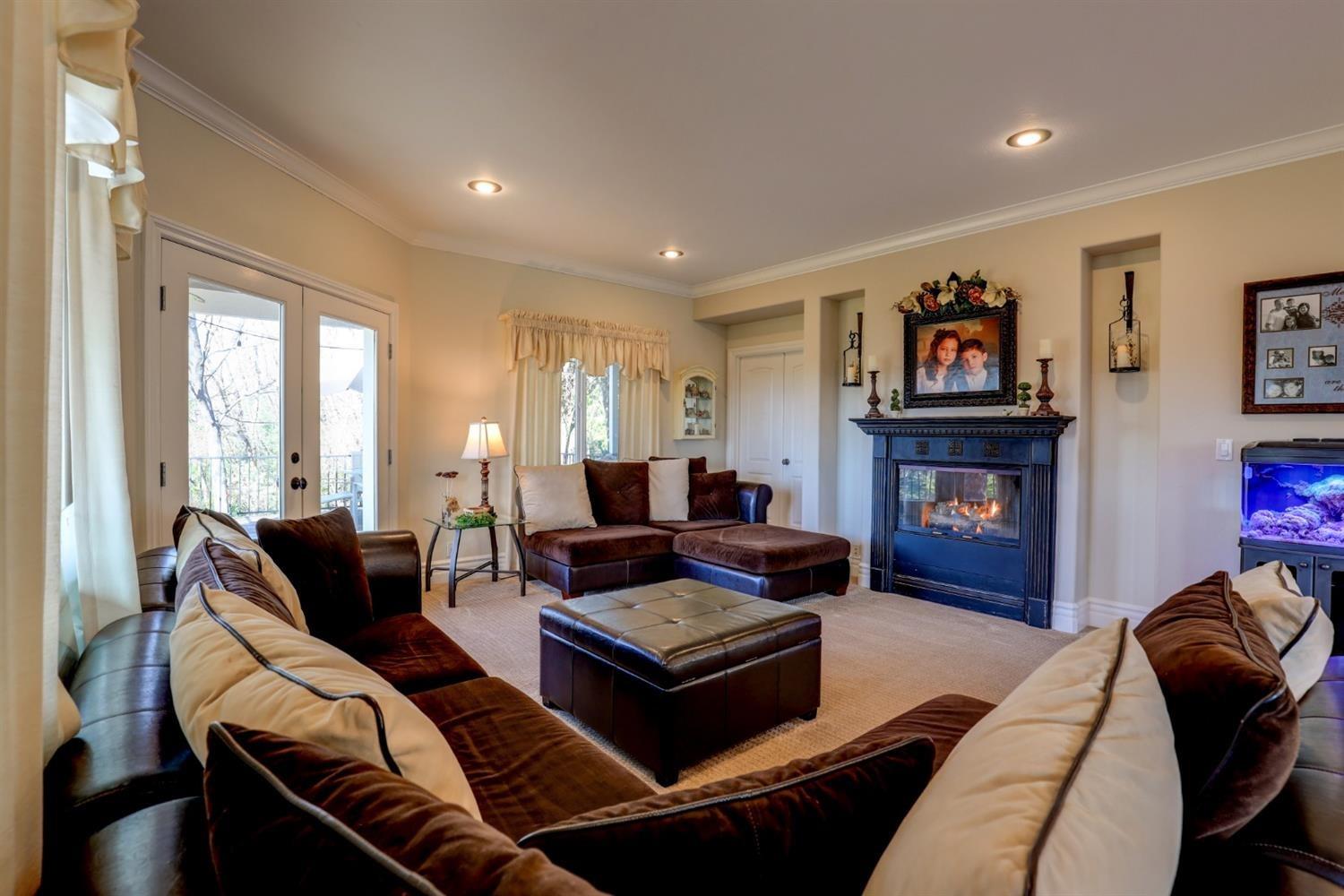 Detail Gallery Image 20 of 78 For 1300 Sierra Oak Ln, Colfax,  CA 95713 - 4 Beds | 3/1 Baths