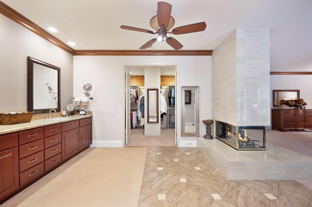 Detail Gallery Image 43 of 95 For 11523 Forty Niner Cir, Gold River,  CA 95670 - 3 Beds | 2/1 Baths