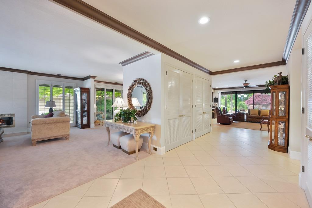 Detail Gallery Image 12 of 95 For 11523 Forty Niner Cir, Gold River,  CA 95670 - 3 Beds | 2/1 Baths