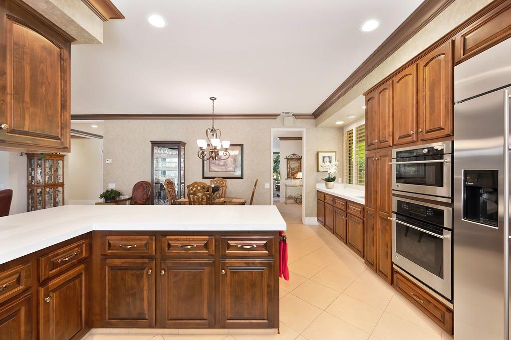 Detail Gallery Image 26 of 95 For 11523 Forty Niner Cir, Gold River,  CA 95670 - 3 Beds | 2/1 Baths