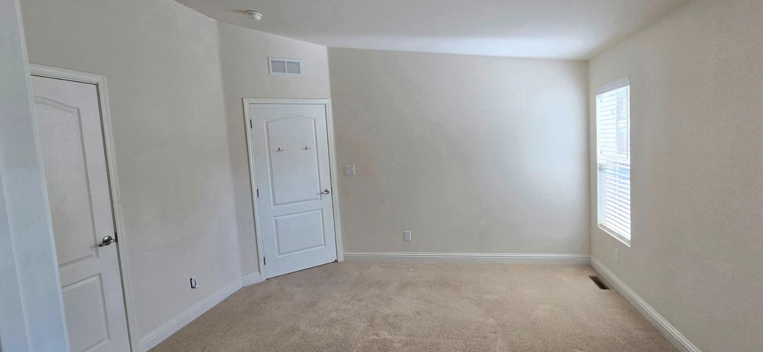 Detail Gallery Image 22 of 49 For 194 Full Cir, Davis,  CA 95618 - 3 Beds | 2 Baths