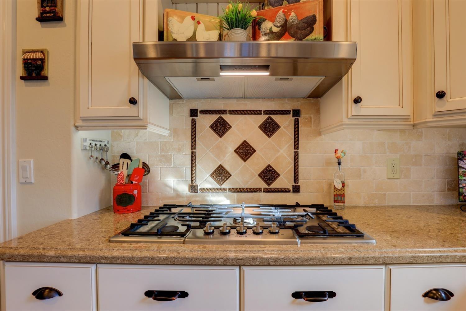 Detail Gallery Image 15 of 78 For 1300 Sierra Oak Ln, Colfax,  CA 95713 - 4 Beds | 3/1 Baths