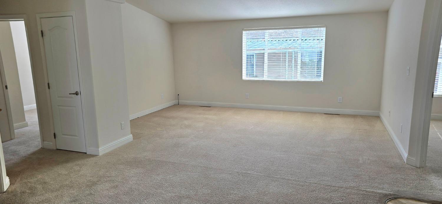 Detail Gallery Image 2 of 49 For 194 Full Cir, Davis,  CA 95618 - 3 Beds | 2 Baths