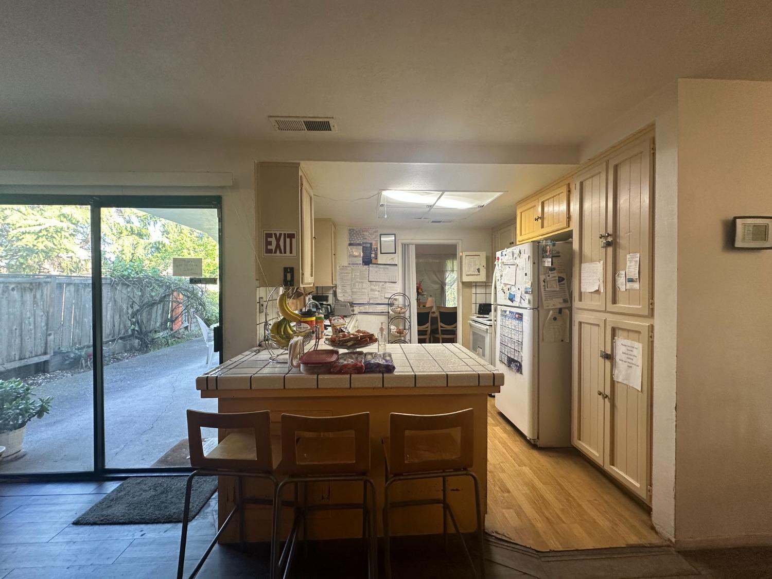 Detail Gallery Image 13 of 31 For 2305 Lido Cir, Stockton,  CA 95207 - 4 Beds | 2 Baths