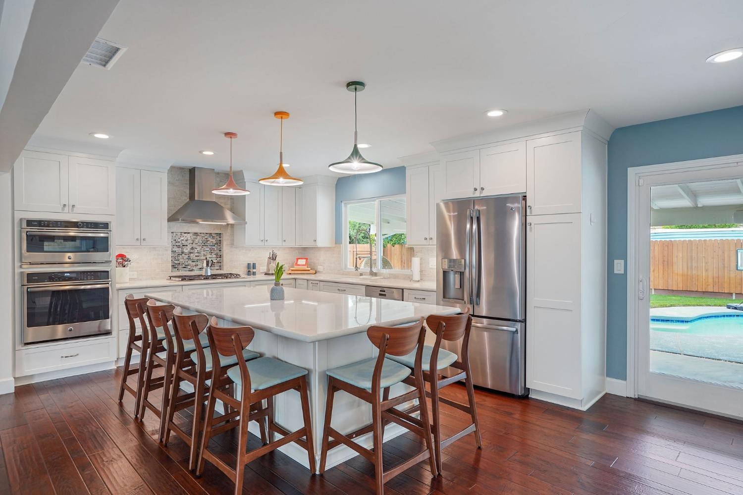 Detail Gallery Image 5 of 43 For 761 Saverien Dr, Sacramento,  CA 95864 - 4 Beds | 2/1 Baths