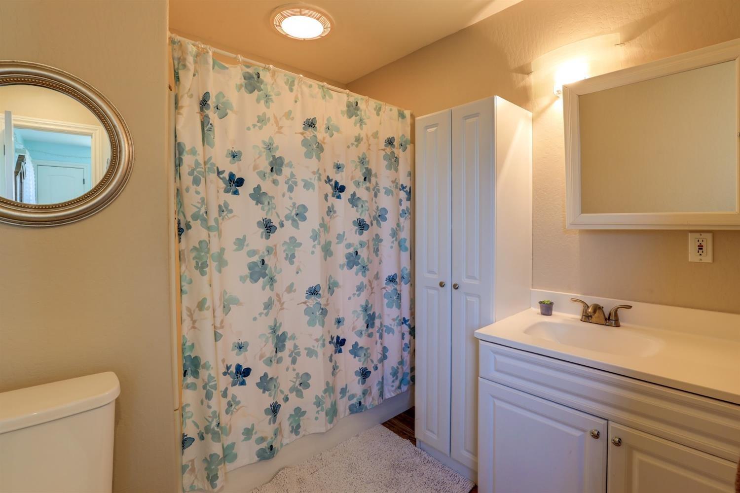 Detail Gallery Image 38 of 78 For 1300 Sierra Oak Ln, Colfax,  CA 95713 - 4 Beds | 3/1 Baths