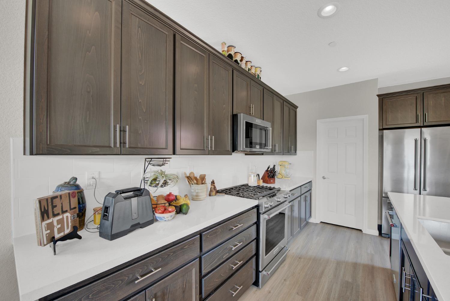 Detail Gallery Image 29 of 93 For 947 Wyatt Ln, Winters,  CA 95694 - 4 Beds | 3/1 Baths