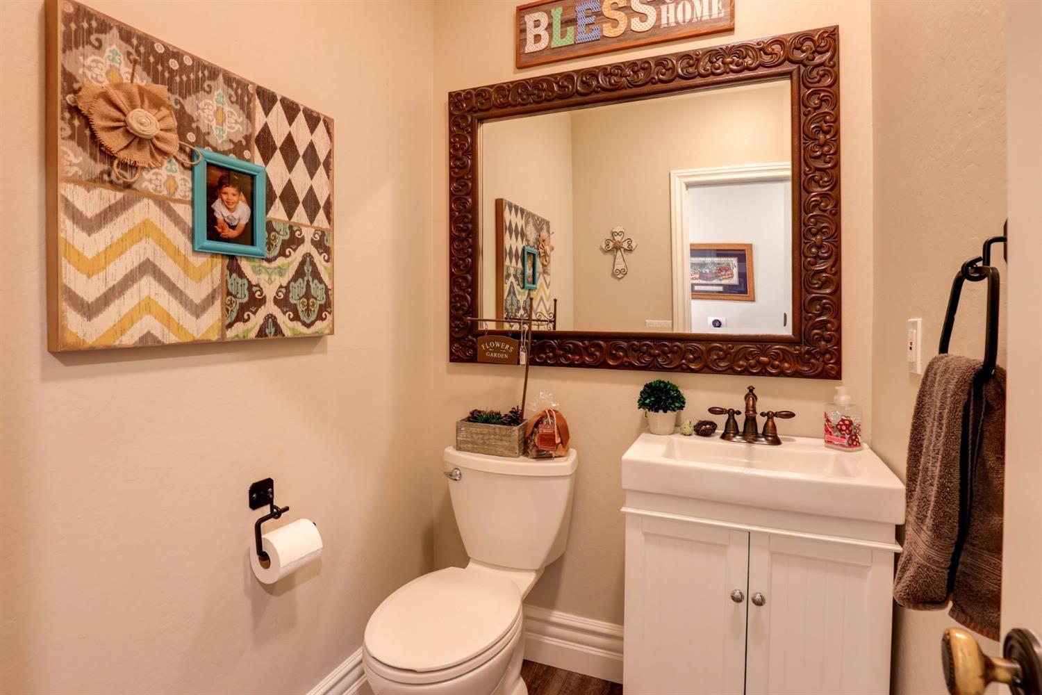 Detail Gallery Image 23 of 78 For 1300 Sierra Oak Ln, Colfax,  CA 95713 - 4 Beds | 3/1 Baths