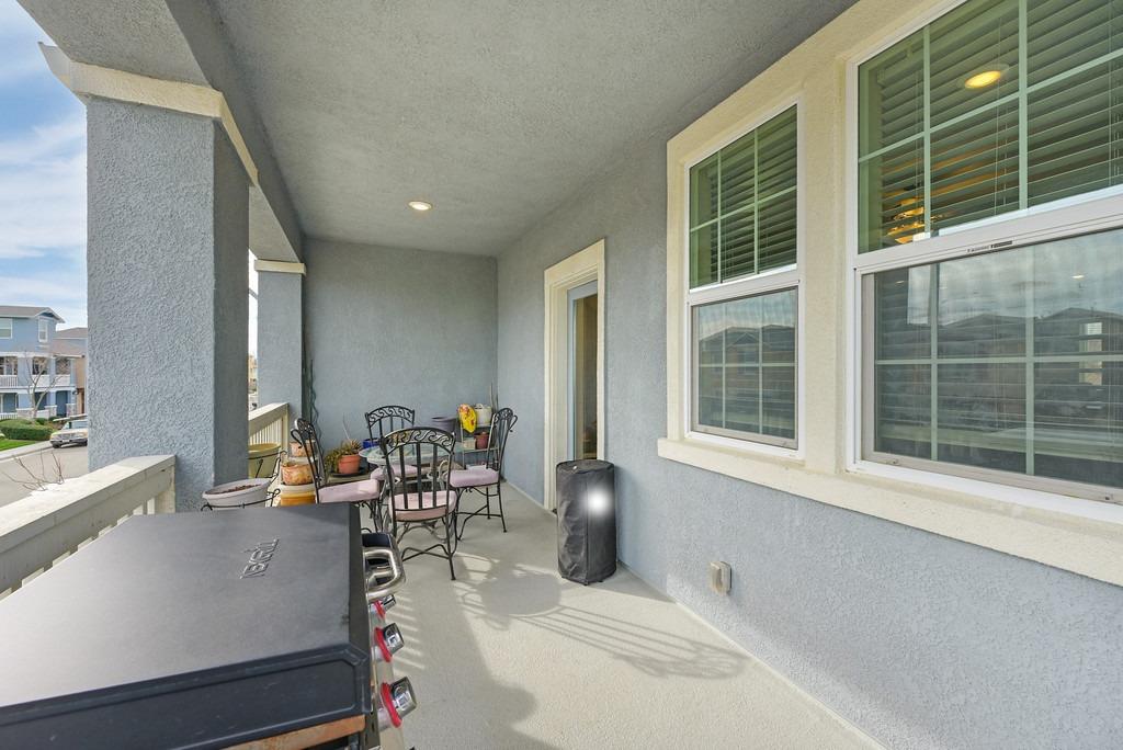Detail Gallery Image 23 of 27 For 3230 New York Rd, West Sacramento,  CA 95691 - 4 Beds | 3/1 Baths