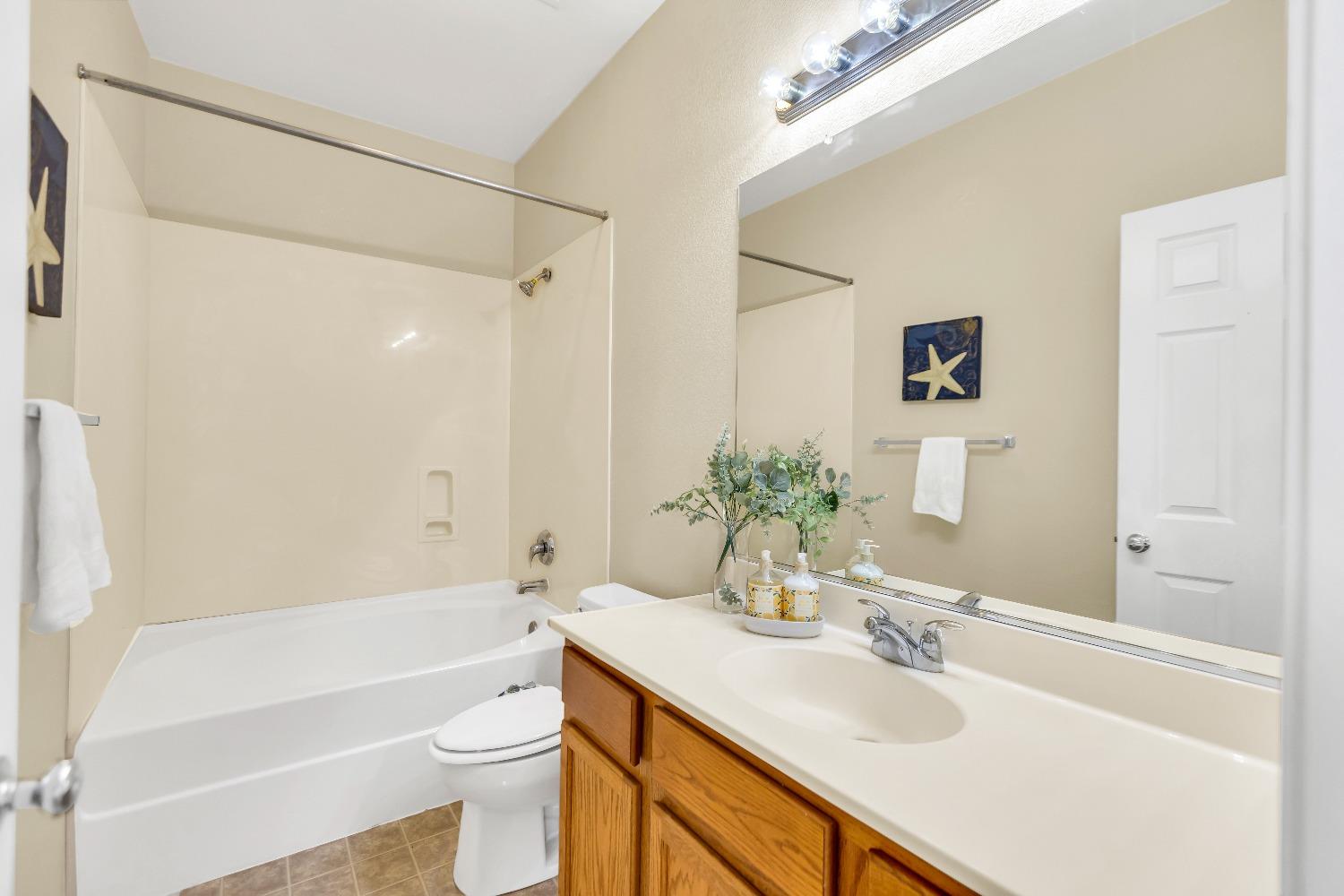 Detail Gallery Image 34 of 82 For 9903 Tiziano Dr, Stockton,  CA 95212 - 5 Beds | 4/1 Baths