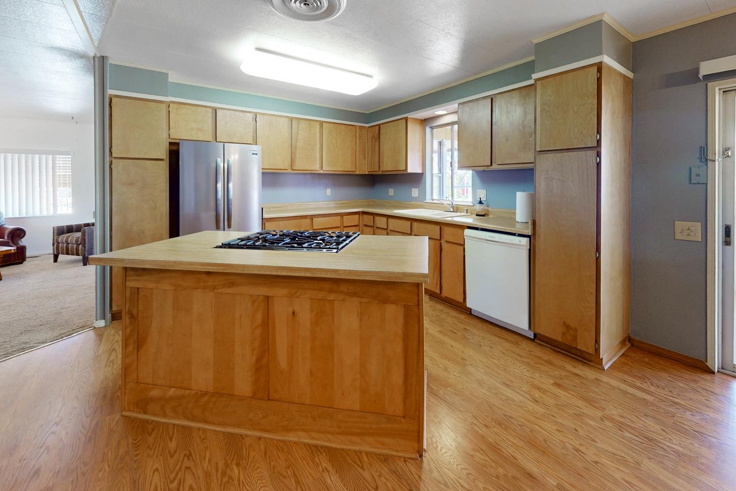 Detail Gallery Image 18 of 49 For 85 via Roberto, Olivehurst,  CA 95961 - 2 Beds | 2 Baths