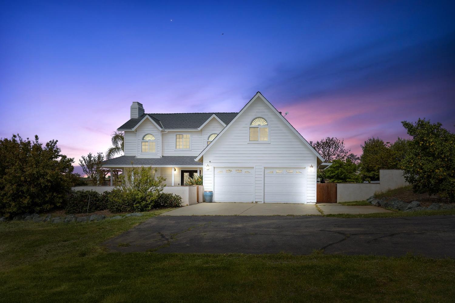 Detail Gallery Image 1 of 73 For 4161 Kapaka Ln, Wheatland,  CA 95692 - 4 Beds | 2/1 Baths
