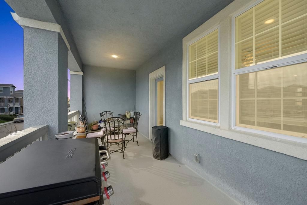 Detail Gallery Image 20 of 27 For 3230 New York Rd, West Sacramento,  CA 95691 - 4 Beds | 3/1 Baths