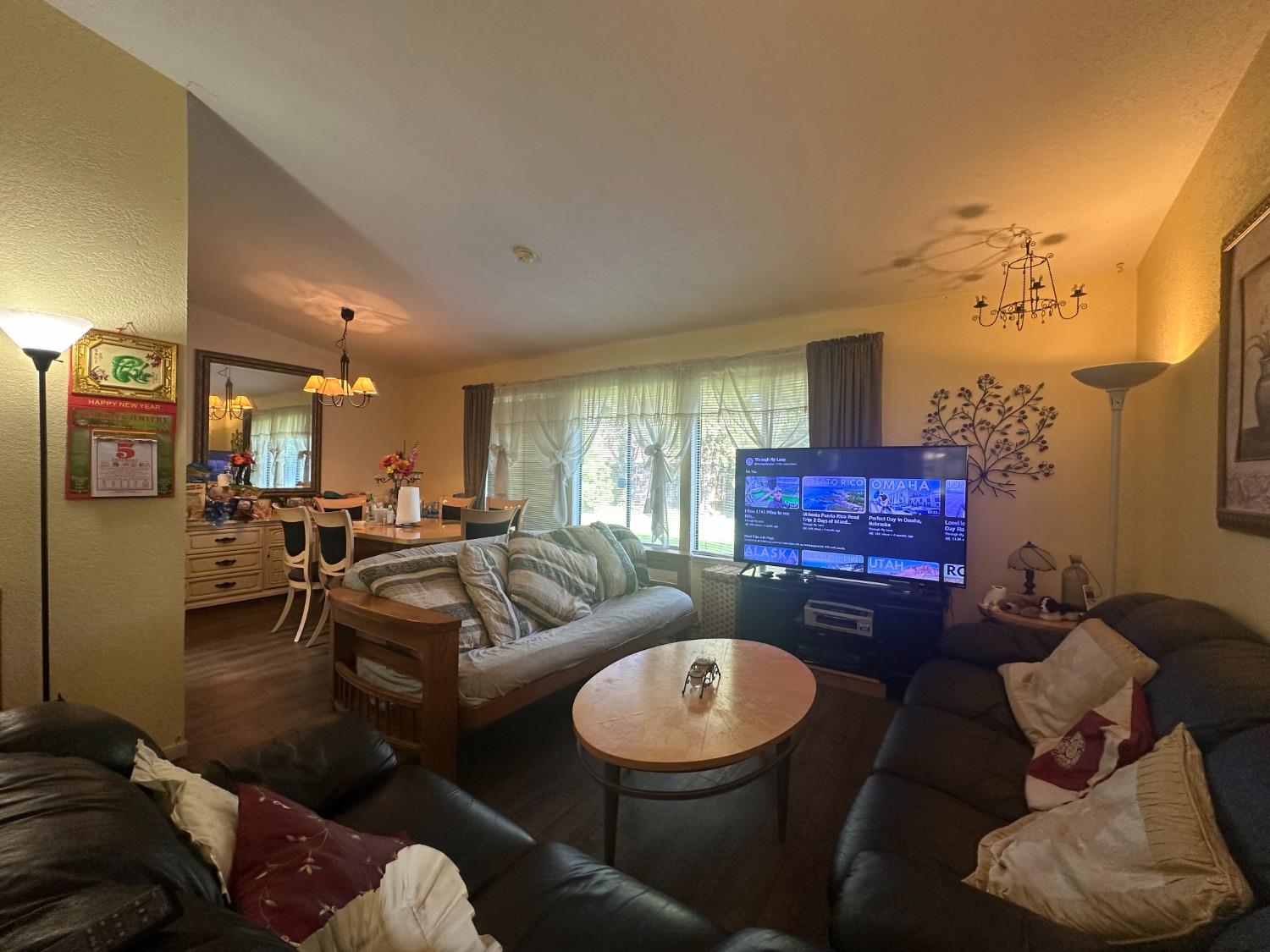 Detail Gallery Image 8 of 31 For 2305 Lido Cir, Stockton,  CA 95207 - 4 Beds | 2 Baths