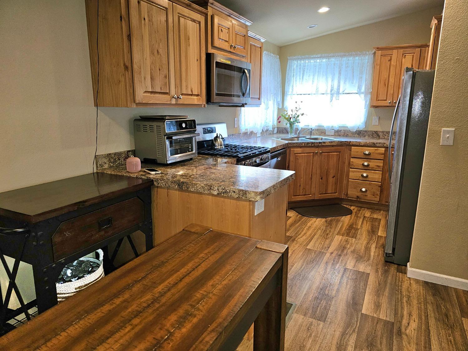 Detail Gallery Image 8 of 24 For 8600 West Ln 25, Stockton,  CA 95210 - 3 Beds | 2 Baths