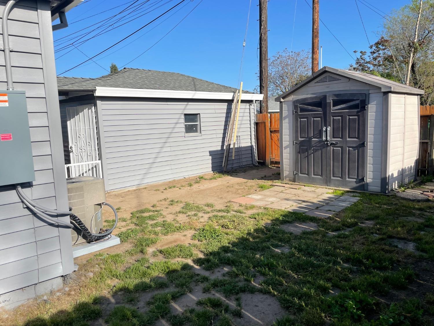 Detail Gallery Image 7 of 24 For 2420 E Fremont St, Stockton,  CA 95205 - 2 Beds | 1 Baths