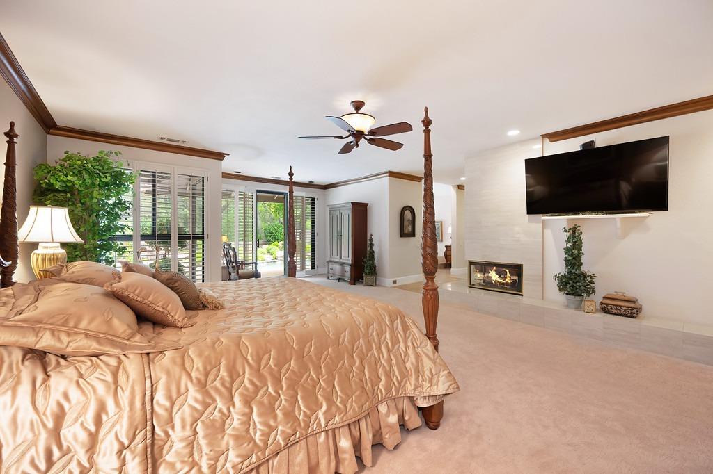 Detail Gallery Image 35 of 95 For 11523 Forty Niner Cir, Gold River,  CA 95670 - 3 Beds | 2/1 Baths
