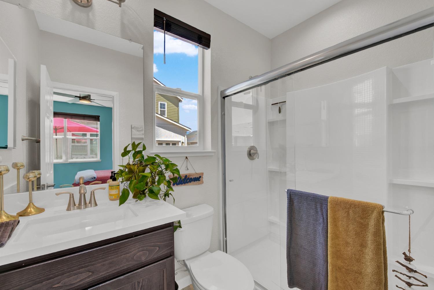 Detail Gallery Image 46 of 93 For 947 Wyatt Ln, Winters,  CA 95694 - 4 Beds | 3/1 Baths