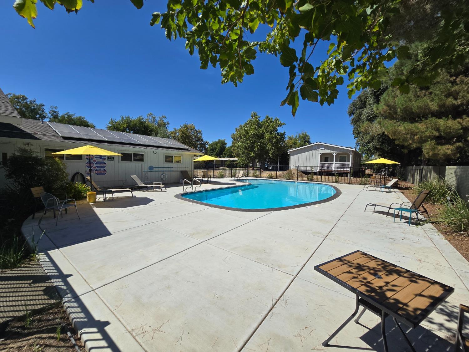 Detail Gallery Image 48 of 49 For 194 Full Cir, Davis,  CA 95618 - 3 Beds | 2 Baths
