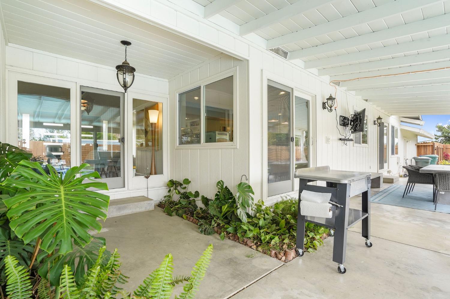 Detail Gallery Image 33 of 43 For 761 Saverien Dr, Sacramento,  CA 95864 - 4 Beds | 2/1 Baths