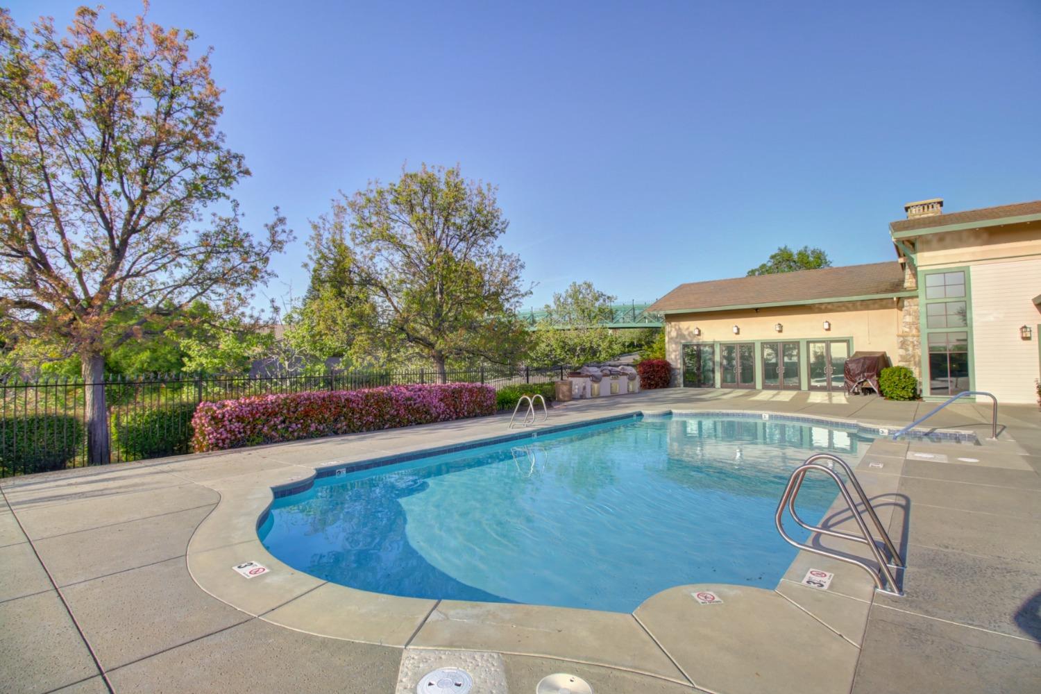 Detail Gallery Image 57 of 62 For 3018 Crestwood Way, Rocklin,  CA 95765 - 2 Beds | 2 Baths