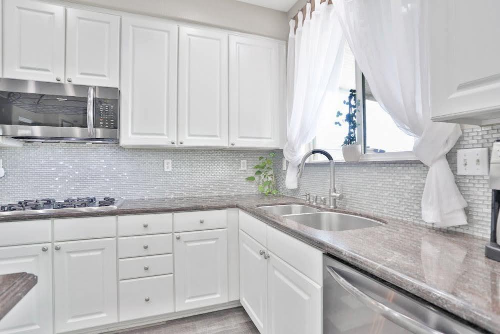 Detail Gallery Image 10 of 70 For 10770 Westerly Dr, Mather,  CA 95655 - 5 Beds | 3 Baths