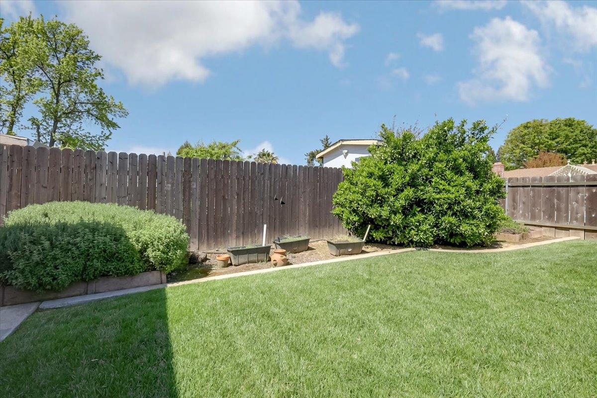 Detail Gallery Image 59 of 69 For 1571 Coats Dr, Yuba City,  CA 95993 - 6 Beds | 3 Baths