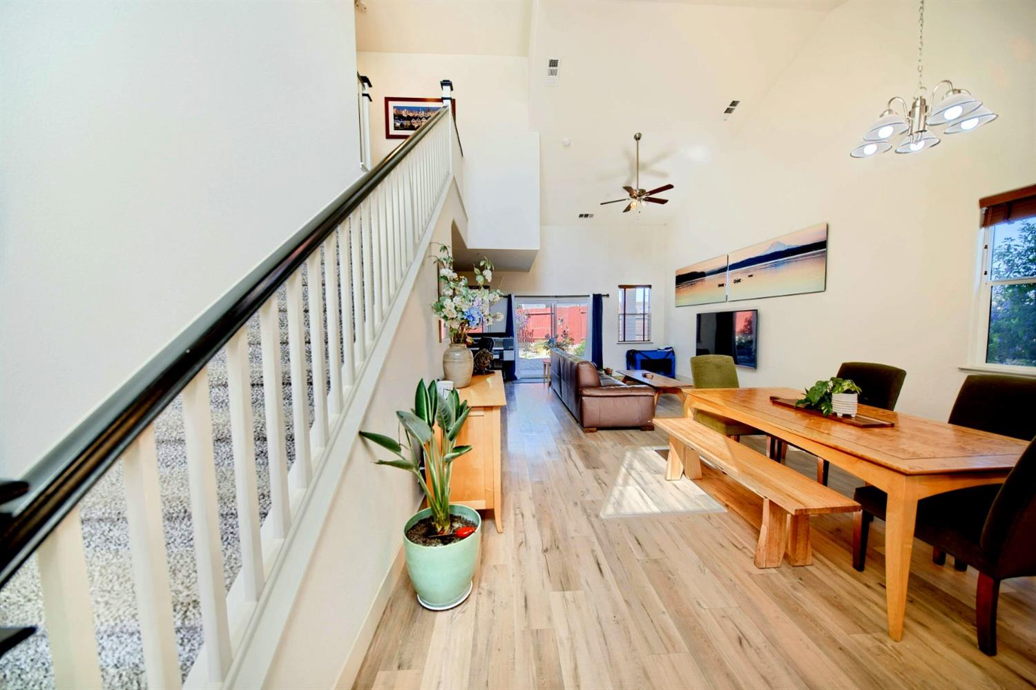 Detail Gallery Image 8 of 81 For 601 St Helena Dr, Newman,  CA 95360 - 4 Beds | 2/1 Baths