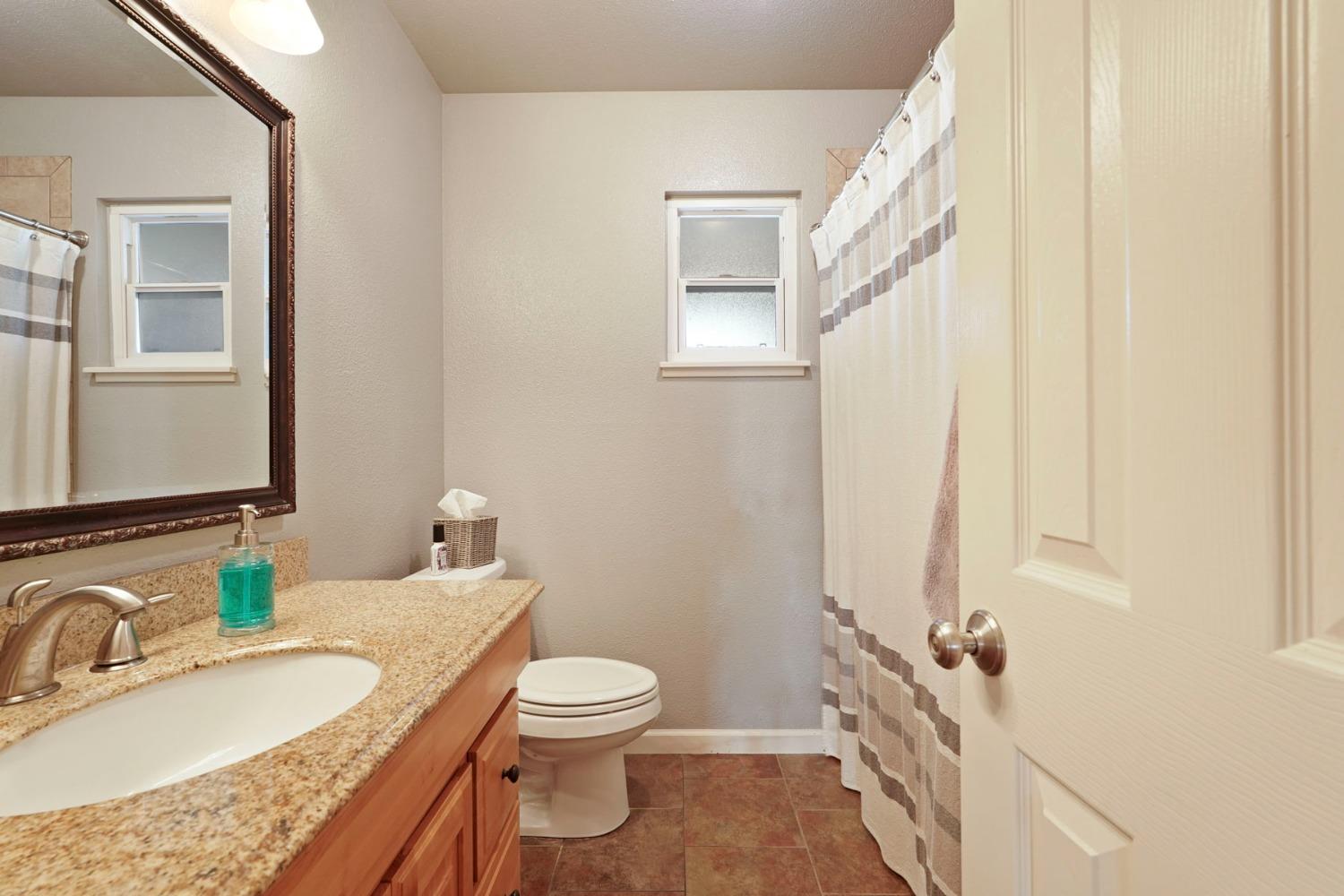Detail Gallery Image 21 of 45 For 1133 S Orange Ave, Lodi,  CA 95240 - 3 Beds | 2 Baths