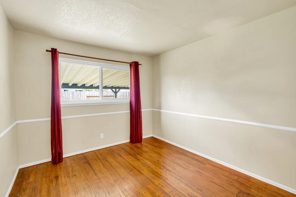 Detail Gallery Image 12 of 48 For 2150 60th Ave, Sacramento,  CA 95822 - 4 Beds | 2 Baths