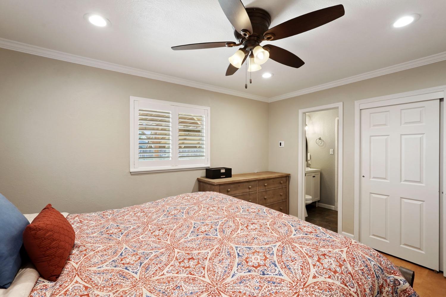 Detail Gallery Image 30 of 45 For 1133 S Orange Ave, Lodi,  CA 95240 - 3 Beds | 2 Baths