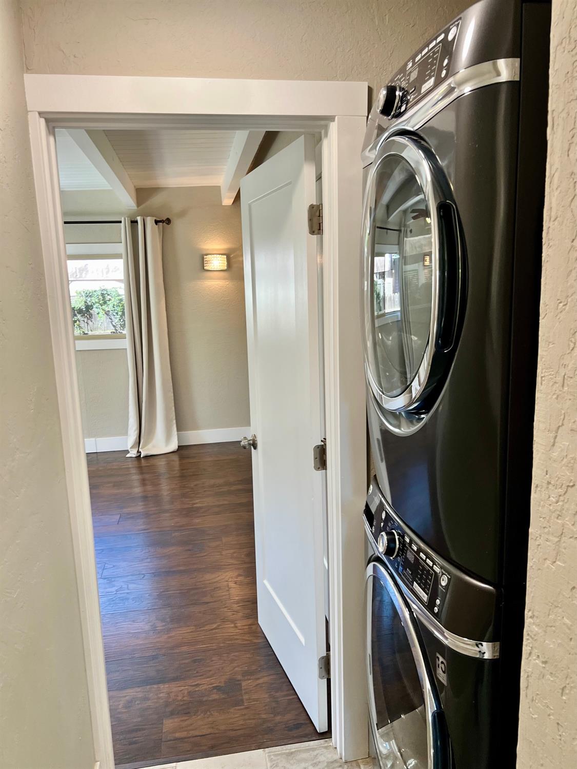 Detail Gallery Image 74 of 99 For 1228 W Walnut St, Stockton,  CA 95203 - 3 Beds | 2 Baths