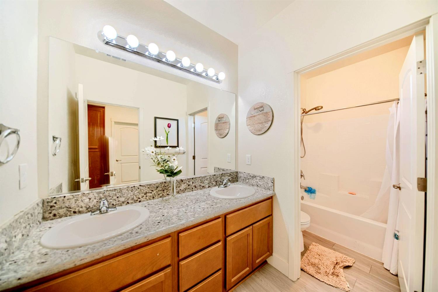 Detail Gallery Image 43 of 81 For 601 St Helena Dr, Newman,  CA 95360 - 4 Beds | 2/1 Baths