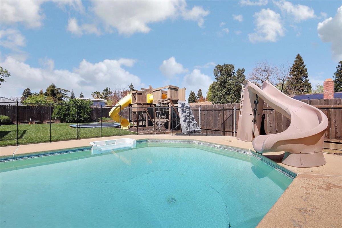 Detail Gallery Image 64 of 69 For 1571 Coats Dr, Yuba City,  CA 95993 - 6 Beds | 3 Baths